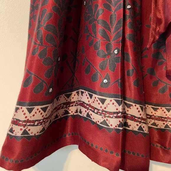 H&M A Line Burgundy Skirt Sequins Leaf Geometric Design Size 12 - Picture 4 of 10